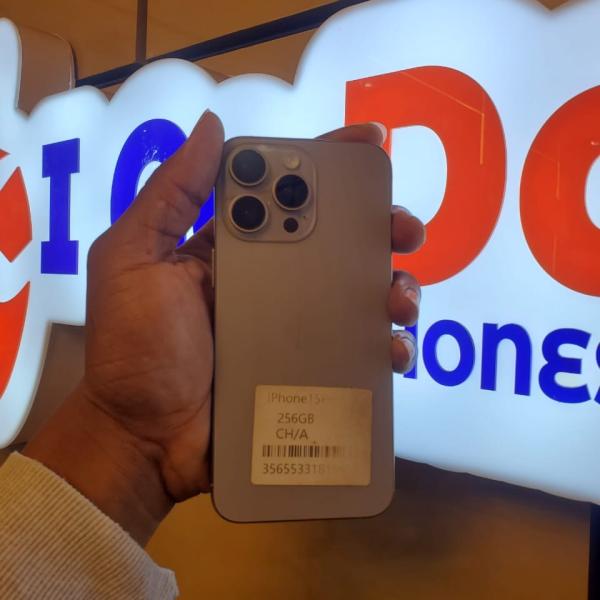 iPhone 15 Pro Max 256GB